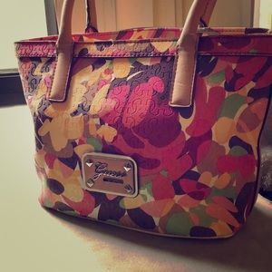 Guess purse medium tote